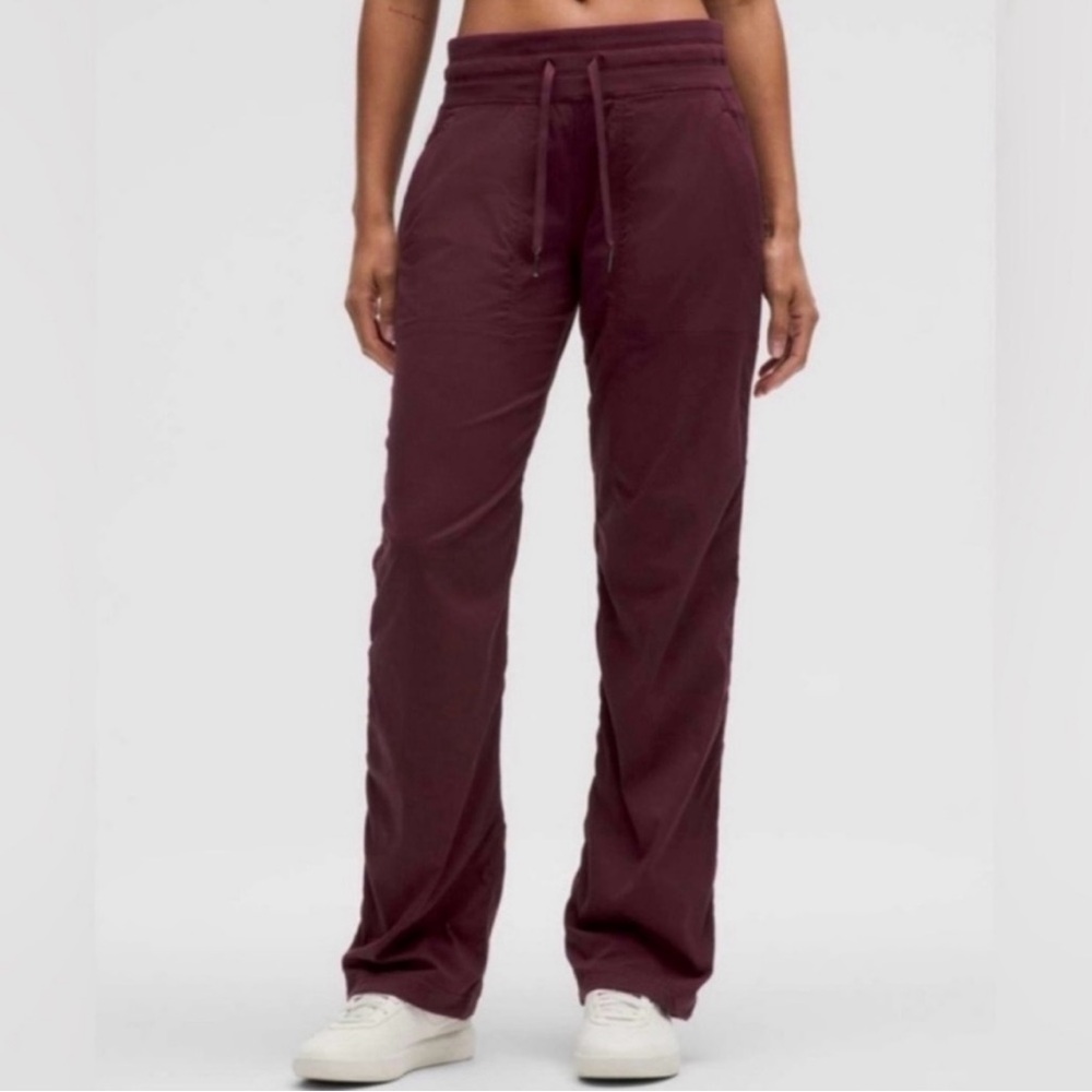 NWT  Lululemon Dance Studio Mid-Rise Pant *Regular